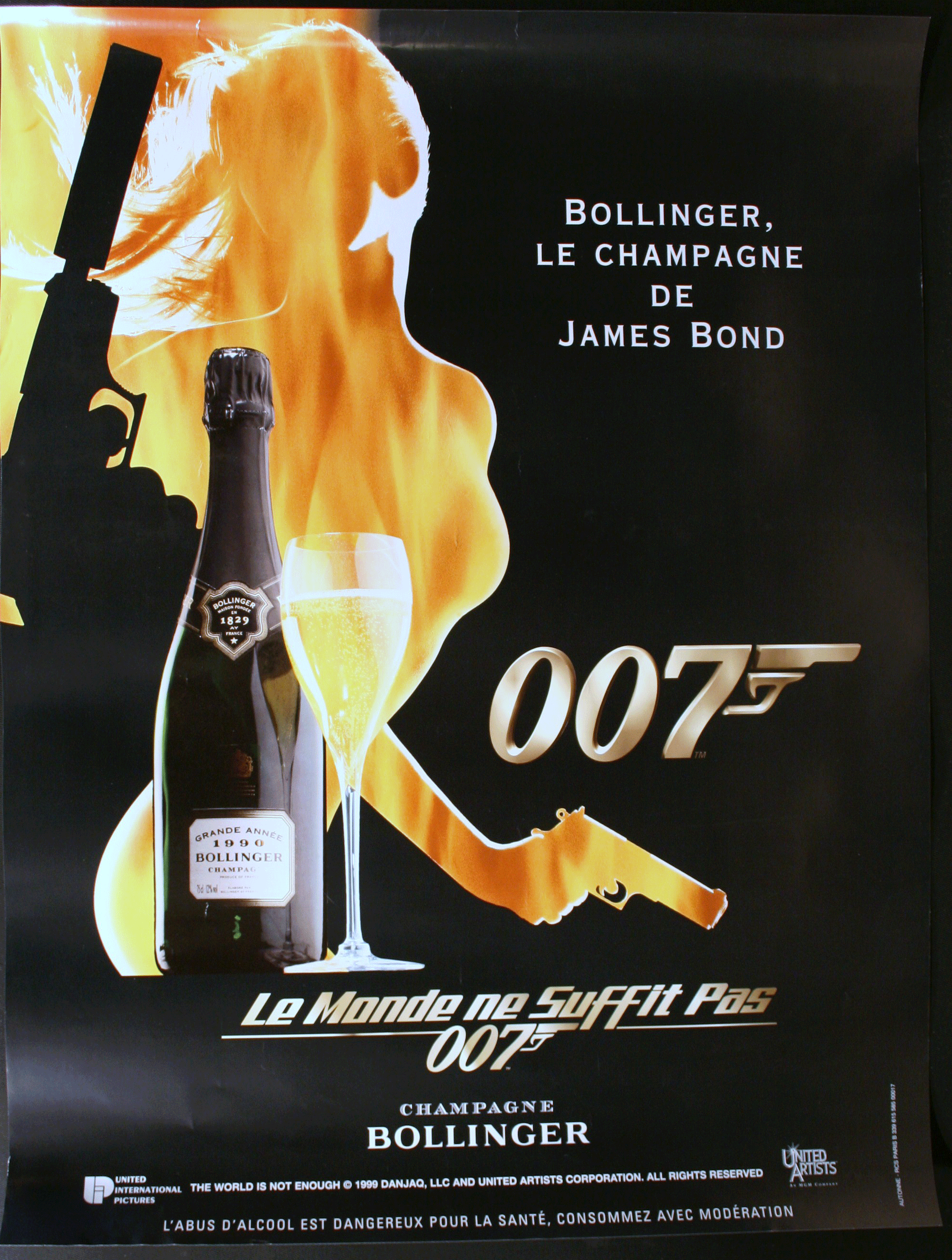 BOLLINGER_POSTER_THE_WORLD_.gif