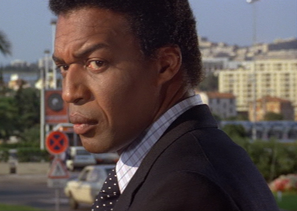 Felix Leiter: Bernie Casey