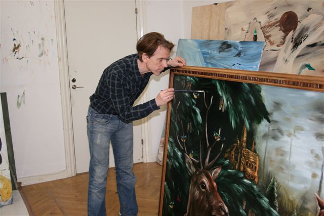 Gunnar testar att mla i Ernst Billgrens konststudio