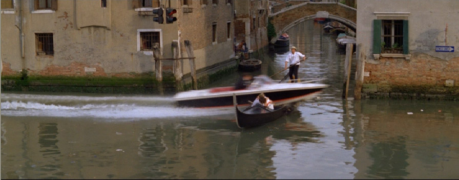 In Moonraker. Venice canals by gondola, which is divided into two parts, as a loving couple did not notice anything,,.