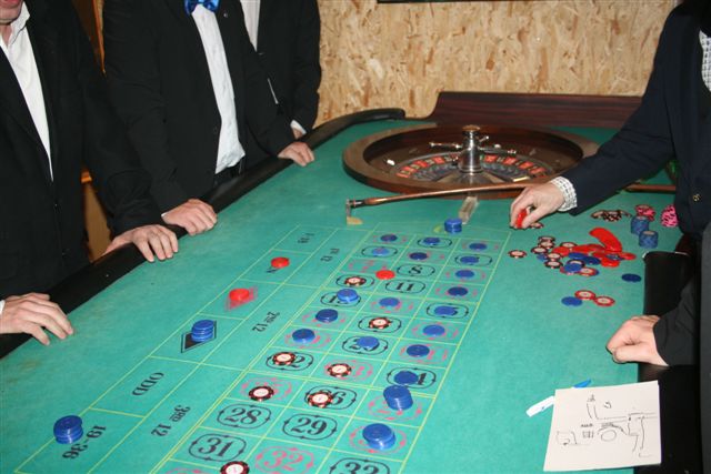 Roulett frn mnga av James Bond filmer spelades det med marker frn "Casino Roylae"