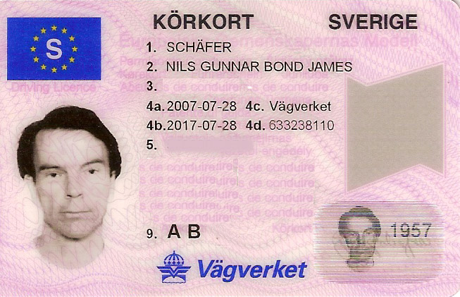 Mr Bond...James Bond Nybro, Sweden .  www.007museum.com    