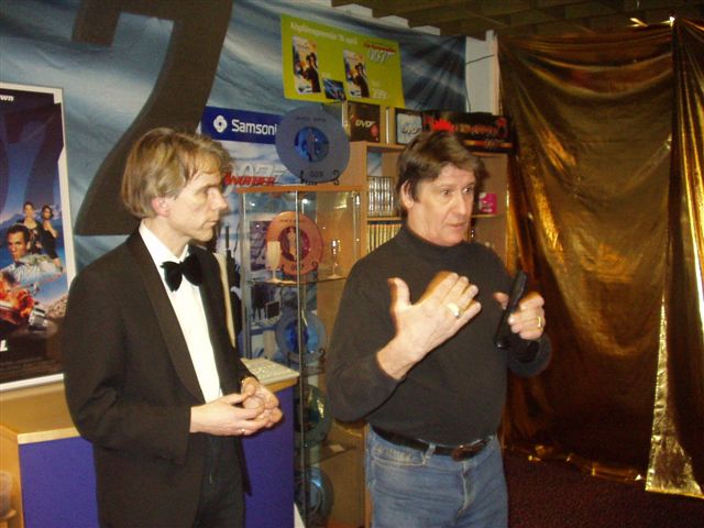  Lars Lundgren and Gunnar Schfer in 007 museum Nybro