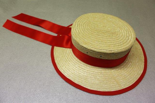 Genuine Hat used Venetian Gondolier genuine straw. Manufactured under contract from Equador. blue and red ribbons. Made in Italy.