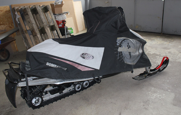 Bombardier Ski-Doo MX Z (E) 600 HO (R) snowmobile featured in new James Bond film, Die Another Day 2002.  Now in The James Bond museum Nybro Sweden