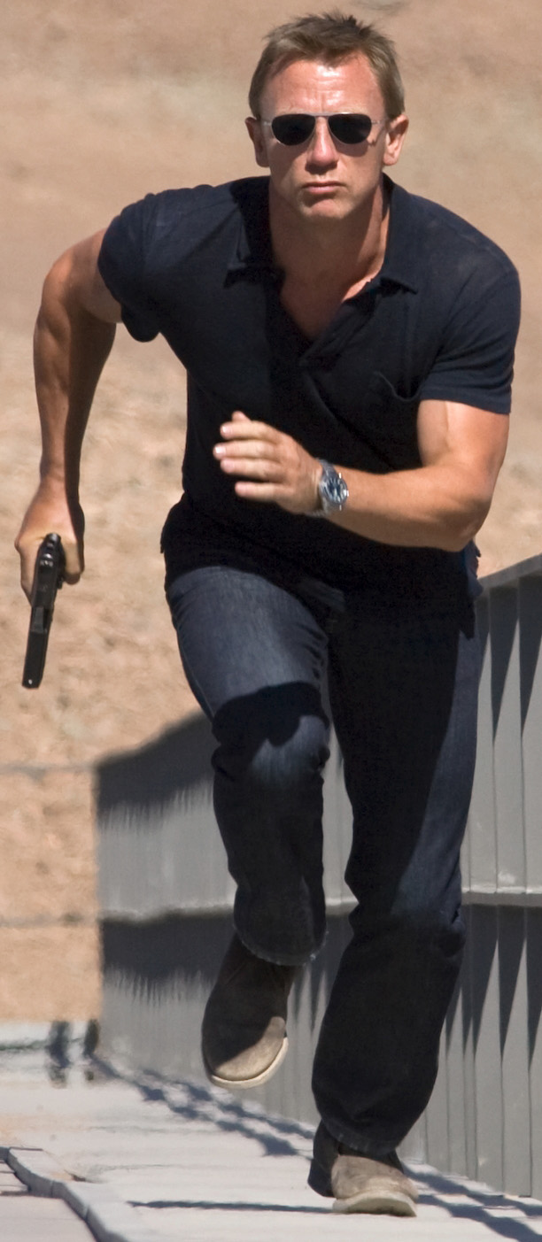 Tom Ford James Bond sunglasses in Quantum of Solace