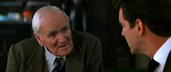 Q Desmond Llewelyn