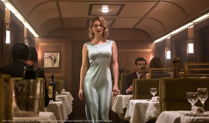 James Bond Lead Actress Léa Seydoux Stuns In Custom-made